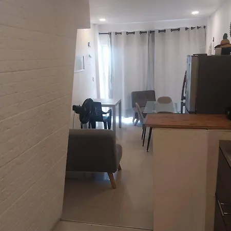 With Ocean View And Beachfront We Speak Apartment *